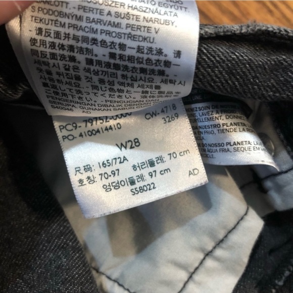 LEVIS HIGH RISE CHARCOAL DENIM SKIRT SIZE 28 - Picture 9 of 12